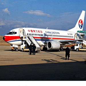 遵义茅台航空运输航空快运业稳步发展的原因是什么？